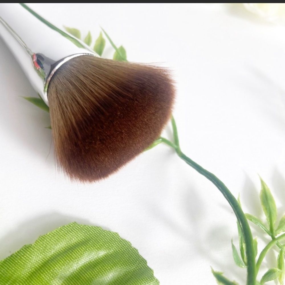 Nylon Multifunction Cosmetic Hair Brush - Picture 8 of 9